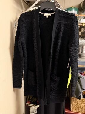 Brand New BearPaw Black Textured Open Cardigan with Pockets